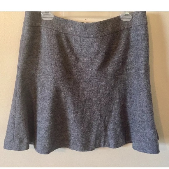 Ann Taylor Dresses & Skirts - NWT Ann Taylor Wool Blend Trumpet Skirt Gray 14